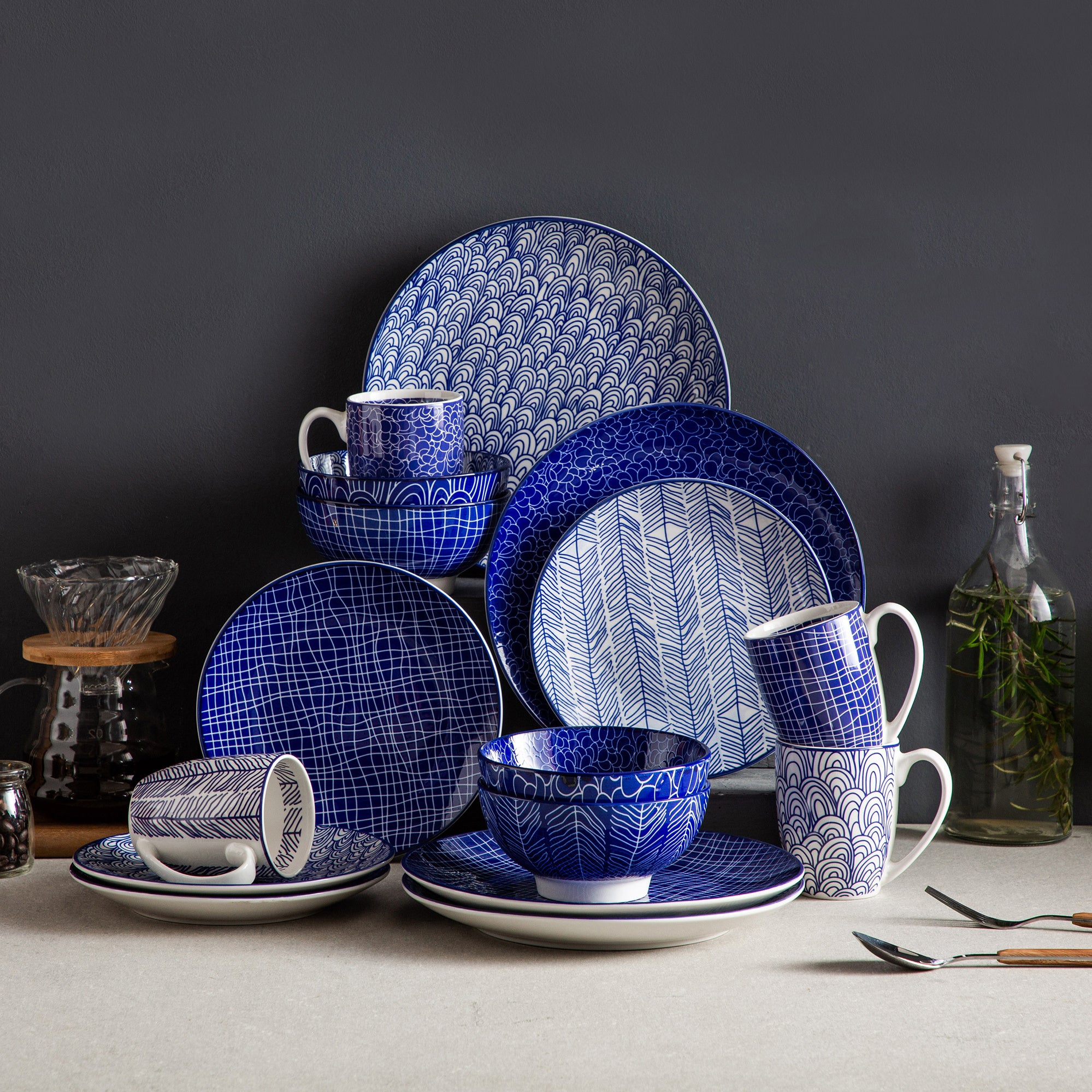 Ramsam Trends 16-Piece Porcelain Dinnerware Set